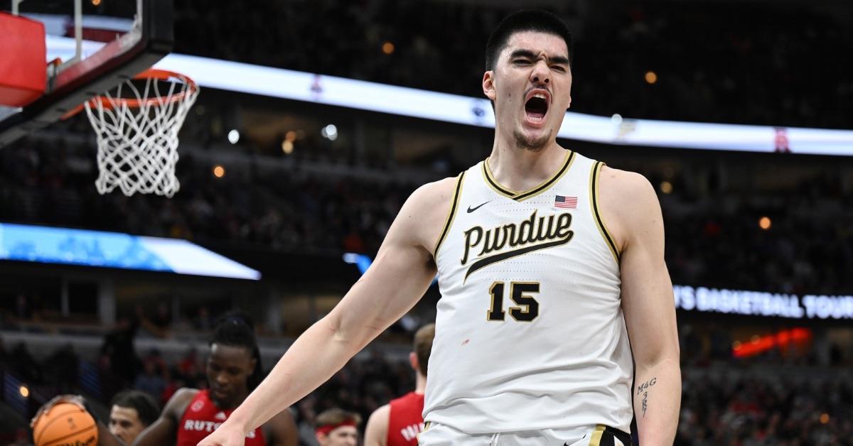 Who Is Purdue Star Zach Edey Dating? Details