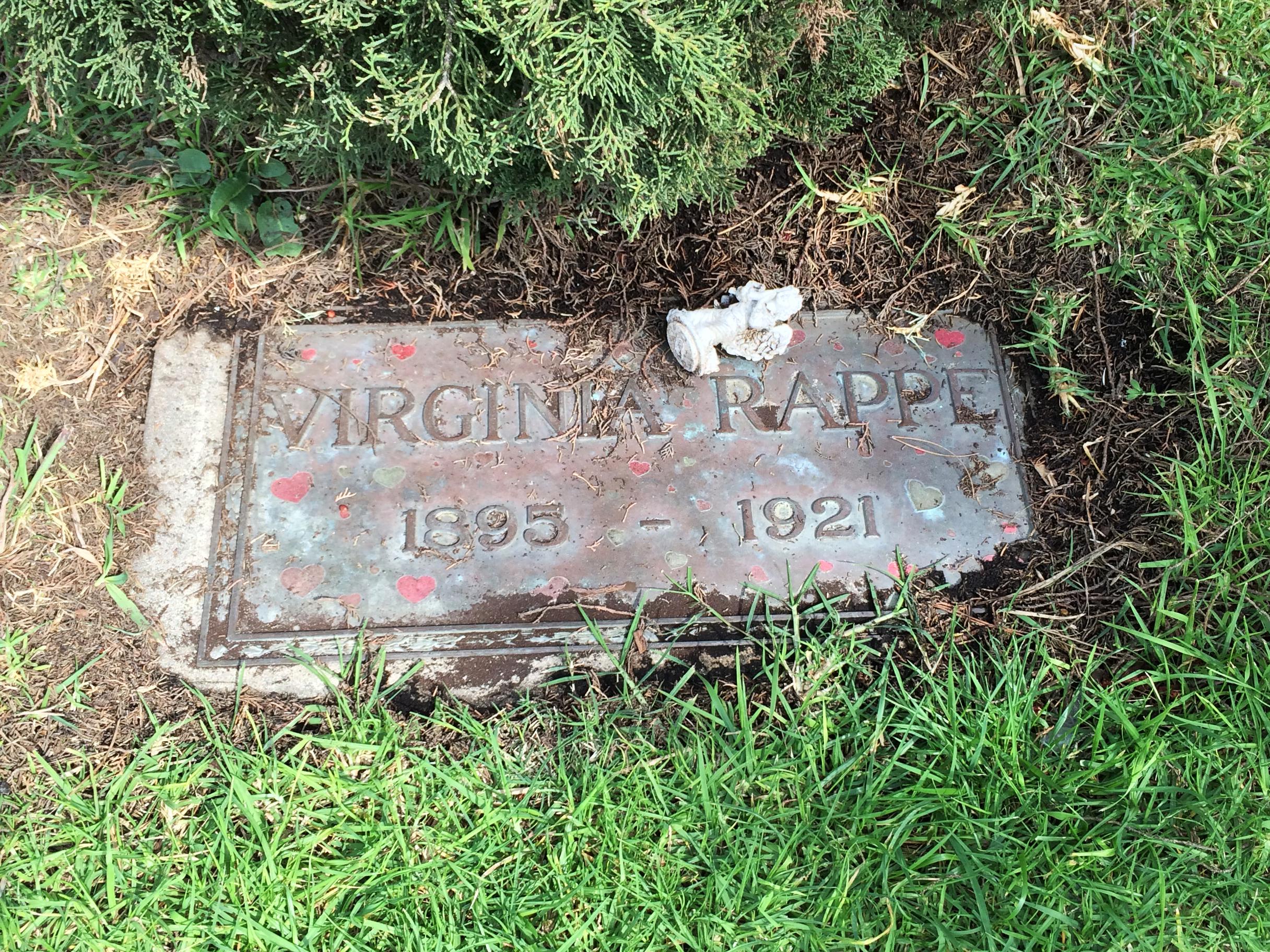 Grave of Virginia Rappe