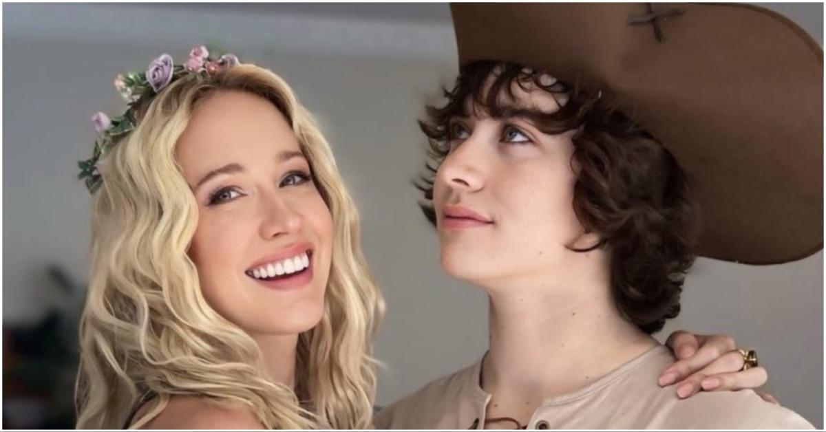 Anna Camp and Jade Whipkey posing together