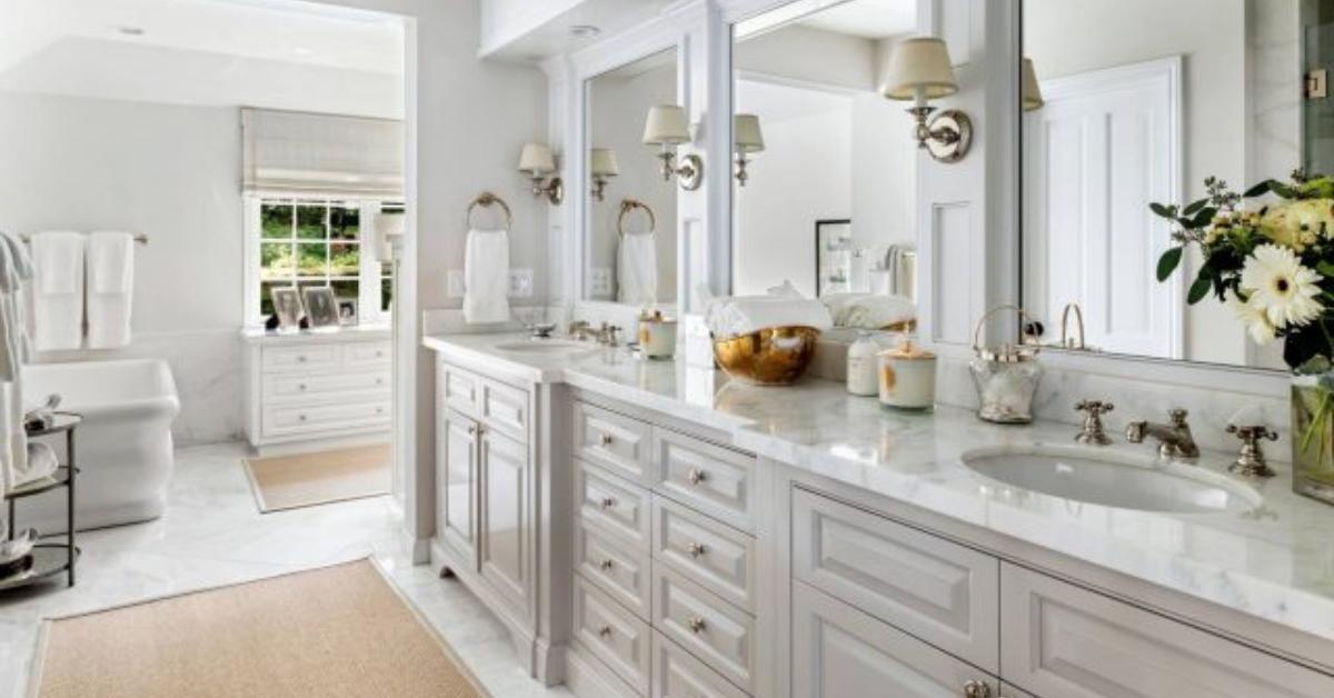 look inside judy garland home bathroom