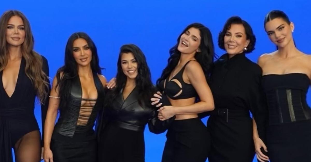 (l-r): Khloe Kardashian, Kim Kardashian, Kourtney Kardashian, Kylie Jenner, Kris Jenner, and Kendall Jenner