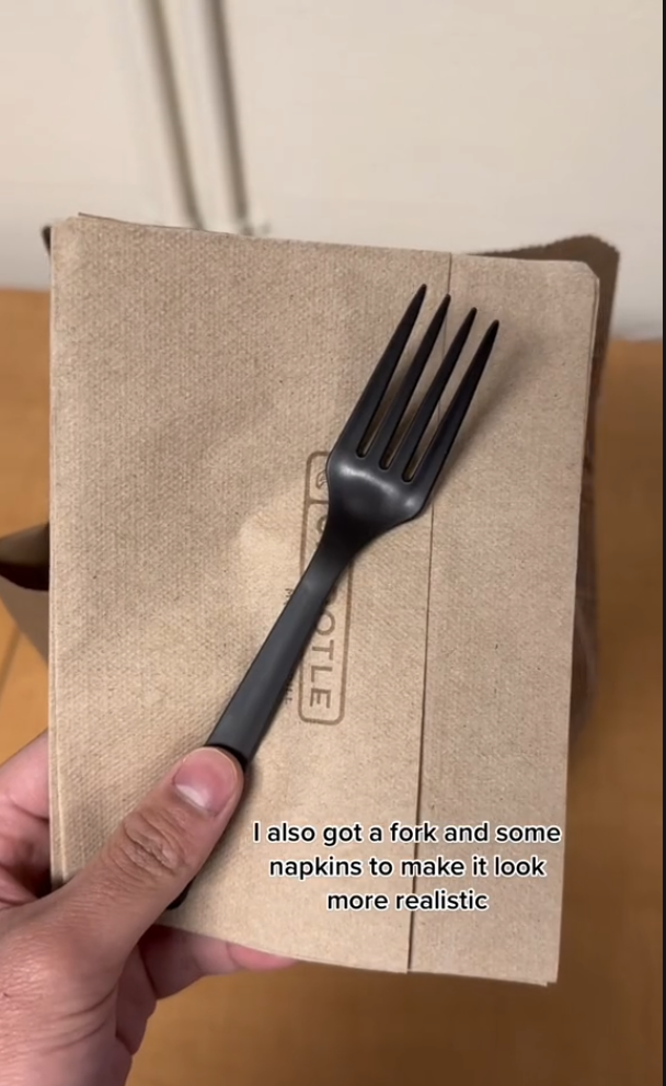 fake utensils