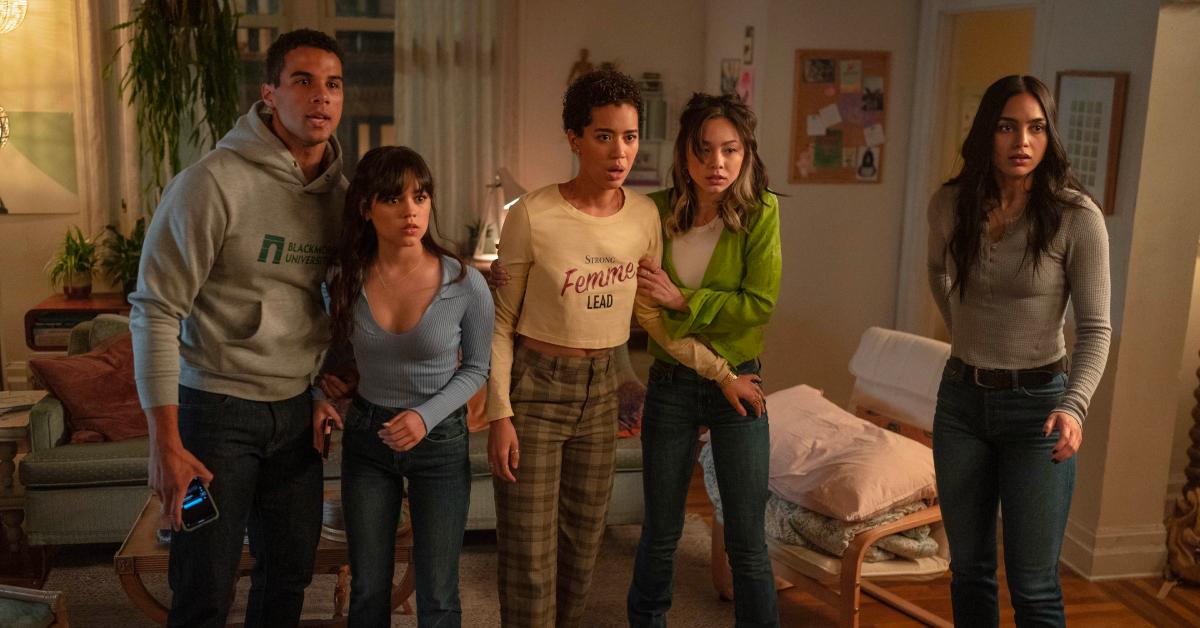 (L-R) Chad (Mason Gooding), Tara (Jenna Ortega), Mindy (Jasmin Savoy Brown), Anika (Devyn Nekoda), and Sam (Melissa Barrera).