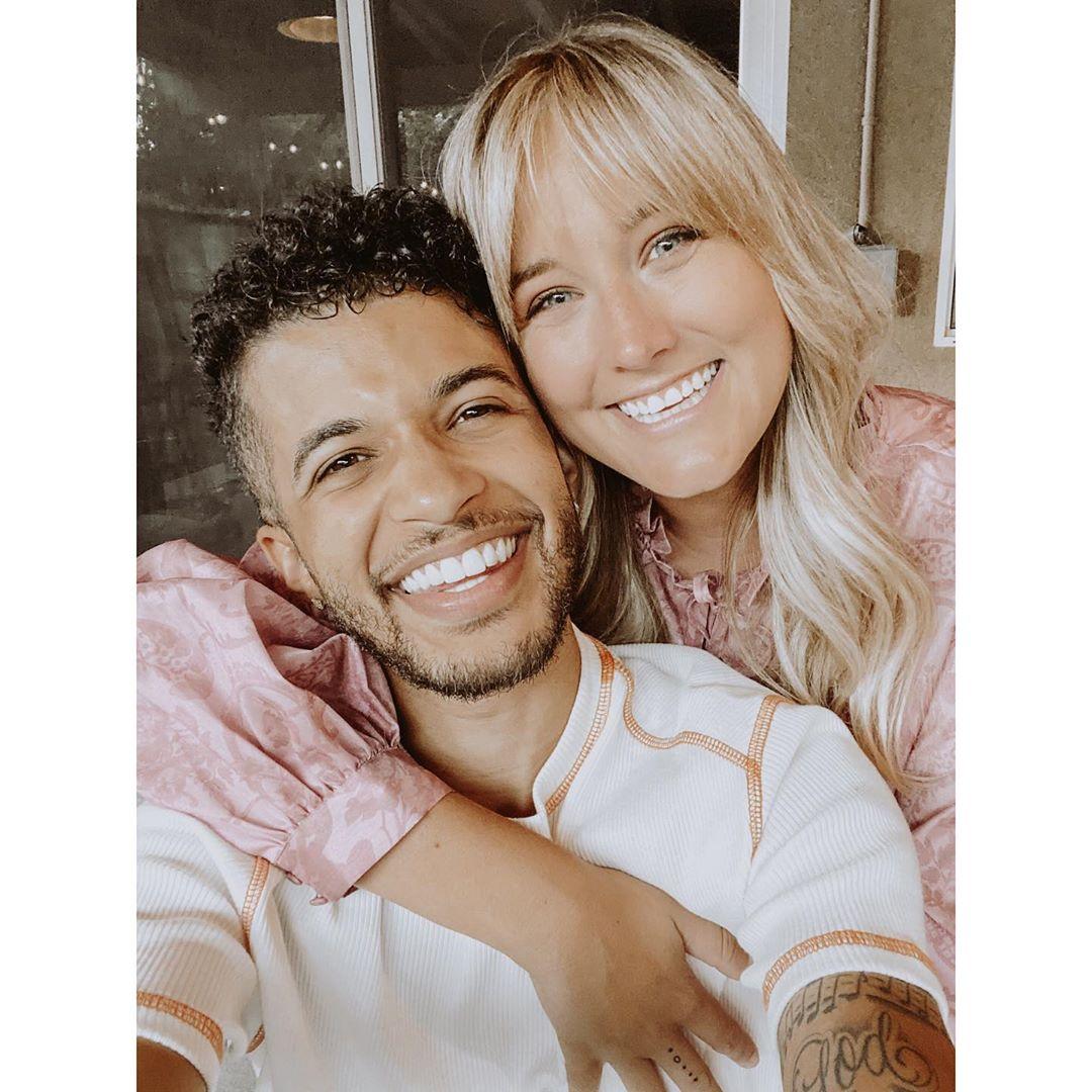 enkelt alder håndtag Is Jordan Fisher Dating Someone Right Now? Actually, They're Engaged!