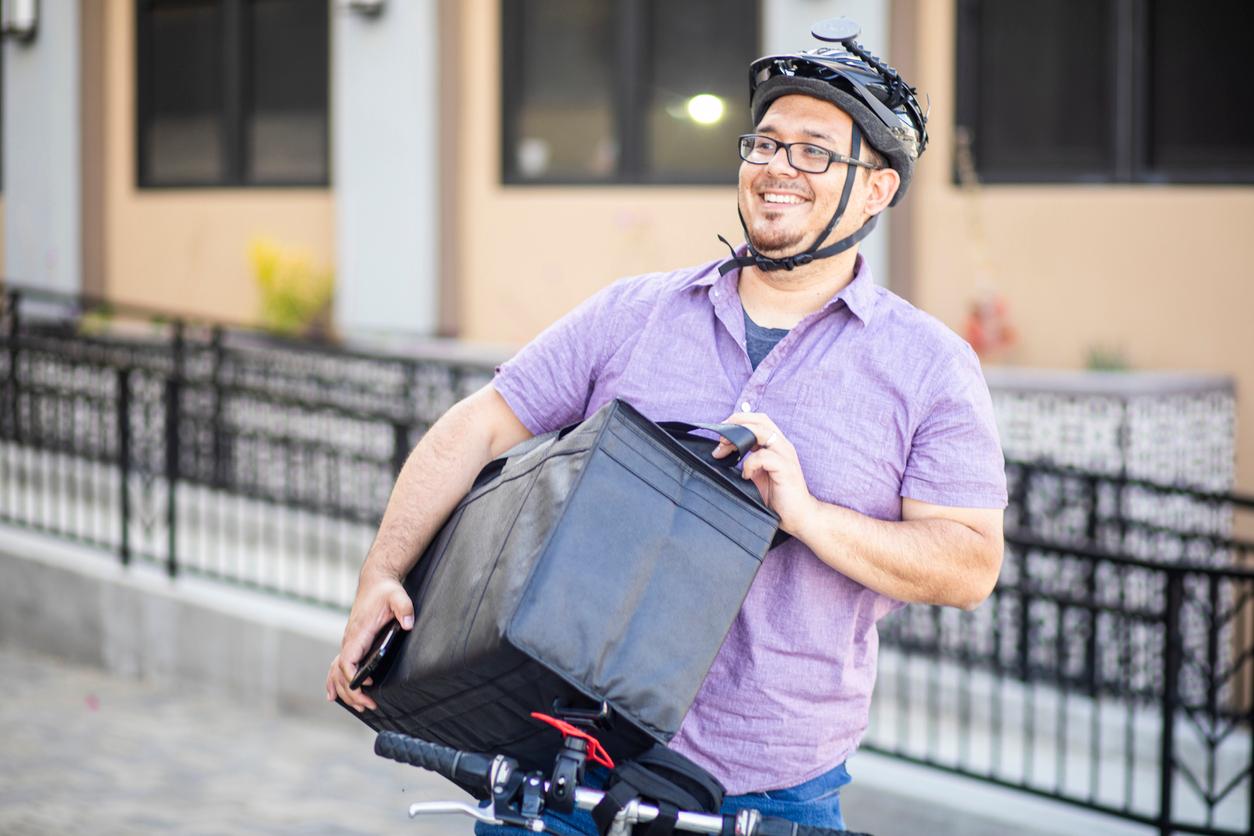 28 Percent of Delivery Drivers Admit To Eating Your Food in New Study