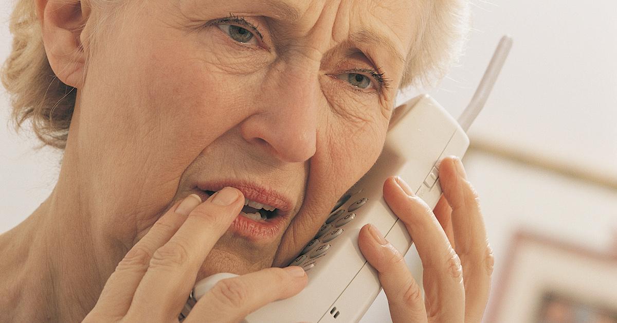 grandma on the phone getting schooled