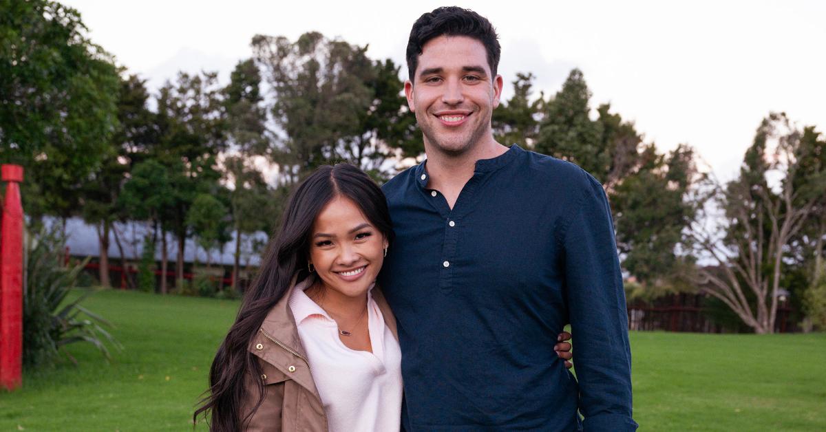 Jenn and Devin pose for a photo together on 'The Bachelorette.'