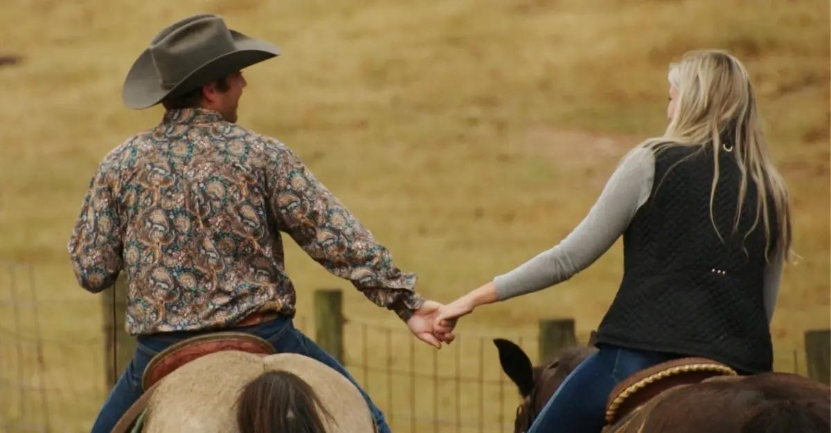 Hunter and Meghan ride horses together on 'Farmer Wants a Wife'