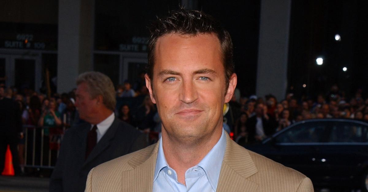 Matthew Perry during "The Whole Ten Yards" World Premiere - Arrivals at Chinese Theatre in Hollywood, California, United States. (Photo by Jean-Paul Aussenard/WireImage)