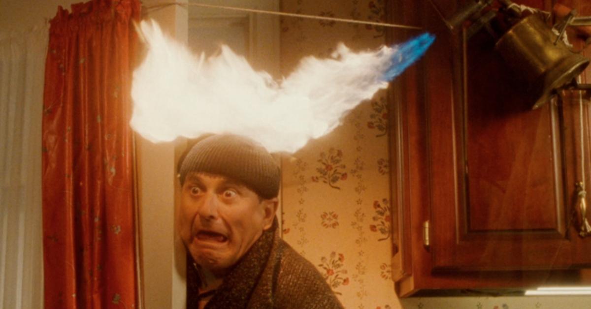 Harry gets a blow torch to his head in Home Alone