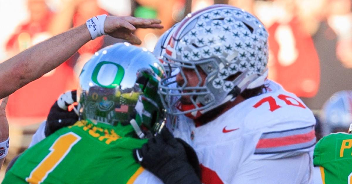 Side shot of stickers on Ohio State helmets