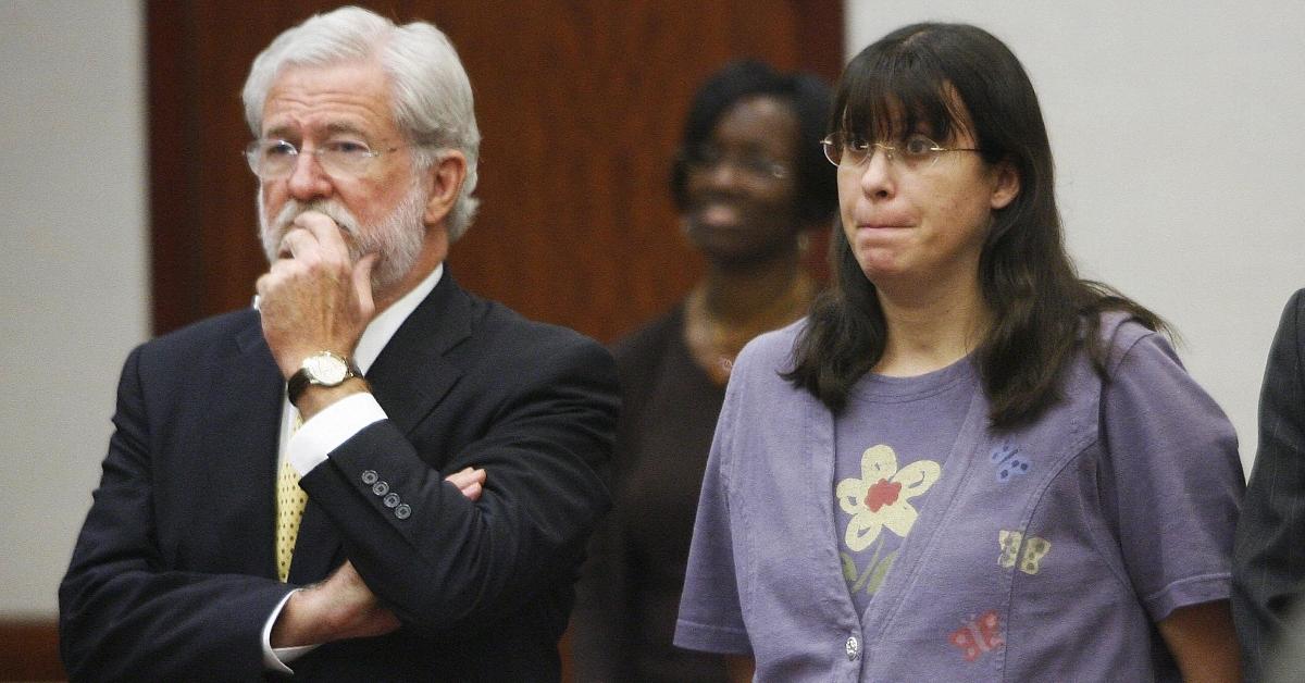 Andrea Yates (R) stands with her attorney George Parnham as the not guilty by reason of insanity verdict is read in her retrial 26 July, 2006