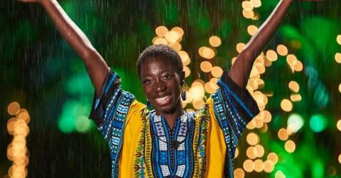 Cashay making an entrance on 'Love Island'..