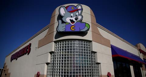 Chuck E Cheese Reportedly Destroying Animatronics