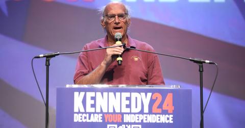 Jesse Ventura's Politics Are a Bit of This and That — Details