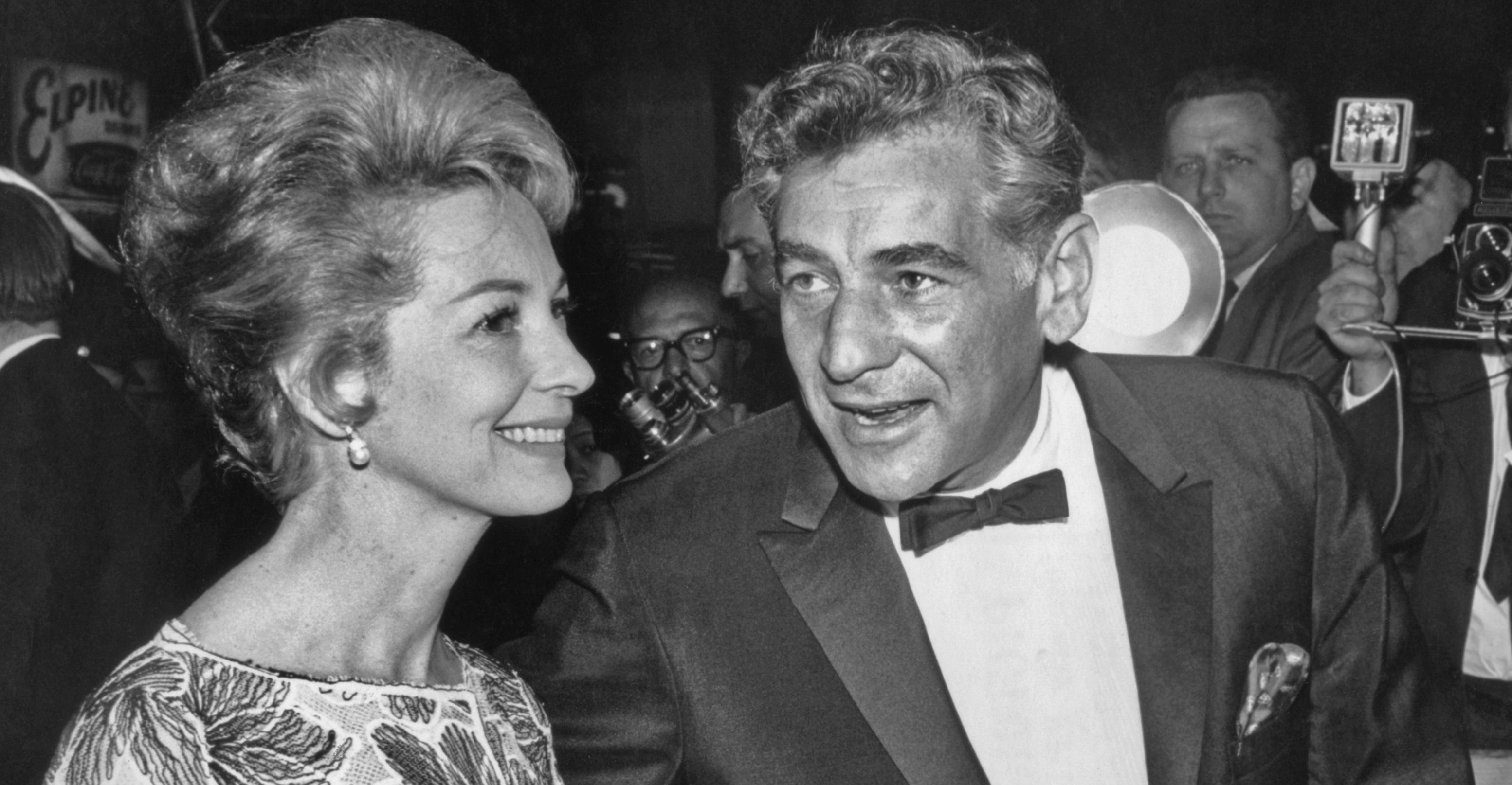 Leonard Bernstein and his wife actress Felicia Montealegre 1963