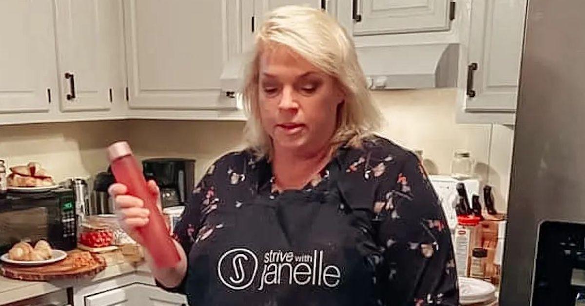 What Does Janelle Brown Do for a Living? Her Job, Explained