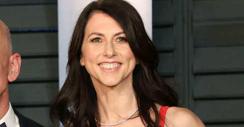 how much money did mackenzie bezos get