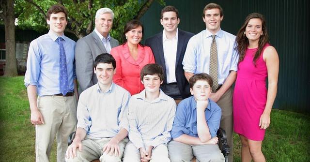 Who Are Tom Emmer’s Wife and Children? Details