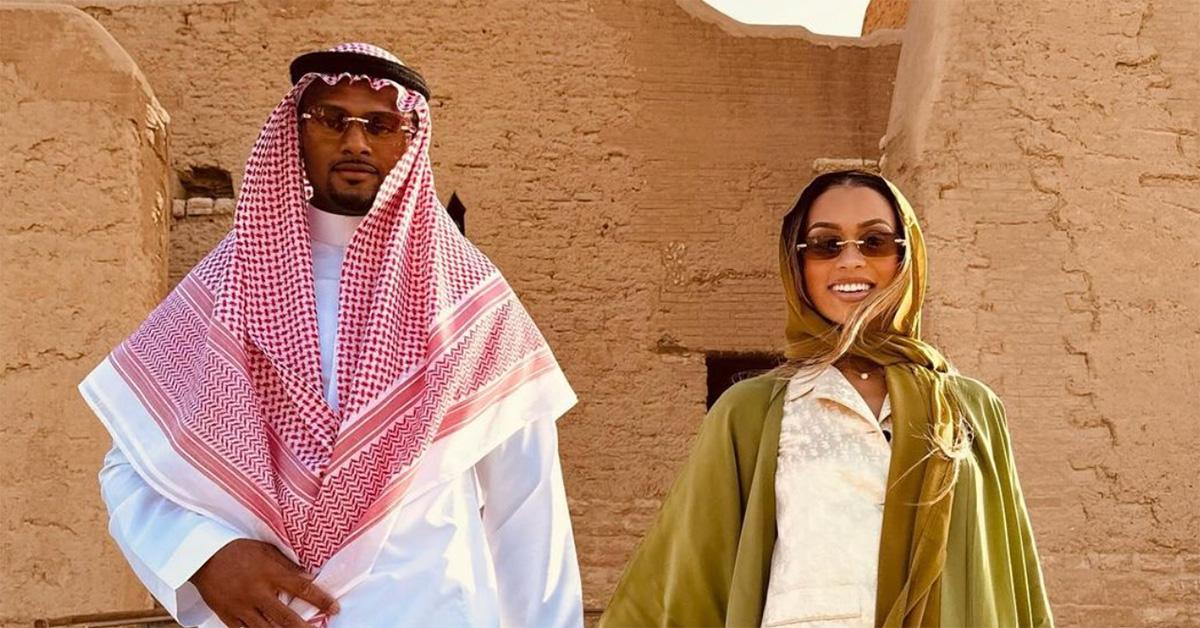 Deshaun Watson and Jilly Anais holding hands in Egypt. 