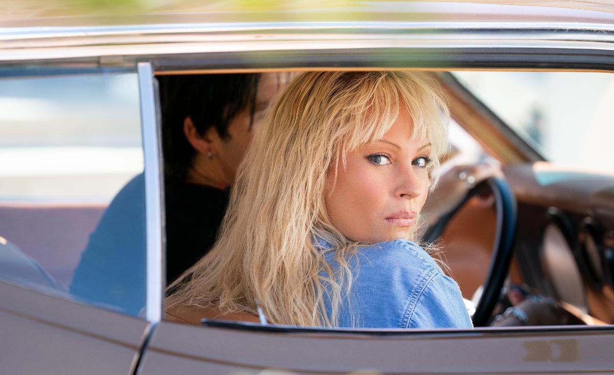Did Pamela Anderson Have a Miscarriage? Heres What We Know