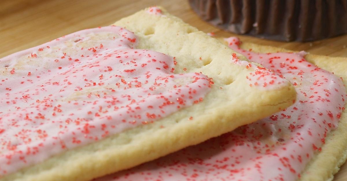 Why are Kellogg's Pop Tarts being sued?