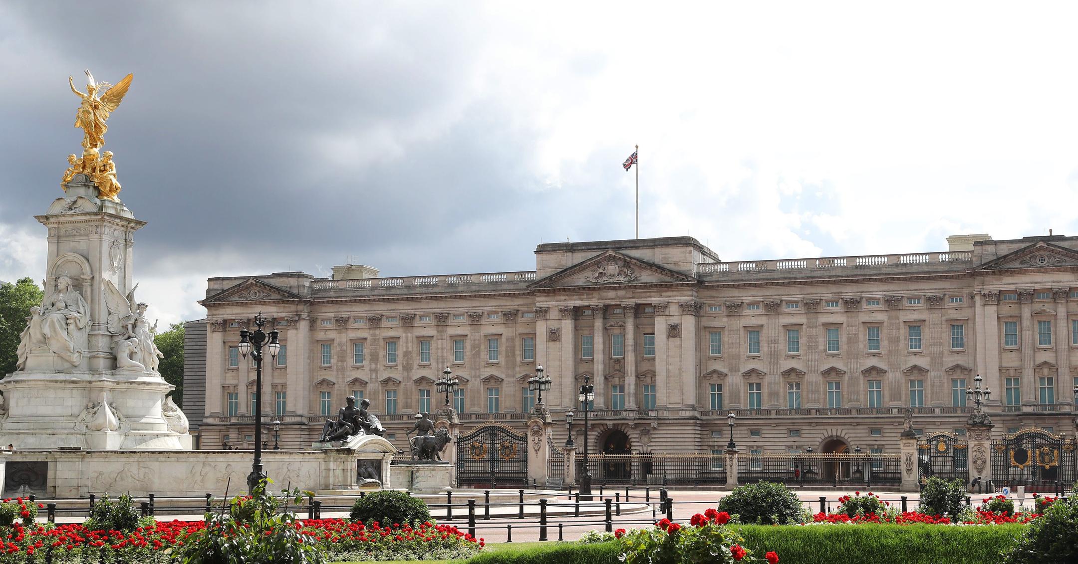 Why Is Buckingham Palace Boarded Up? The Queen Isn't Staying There Now
