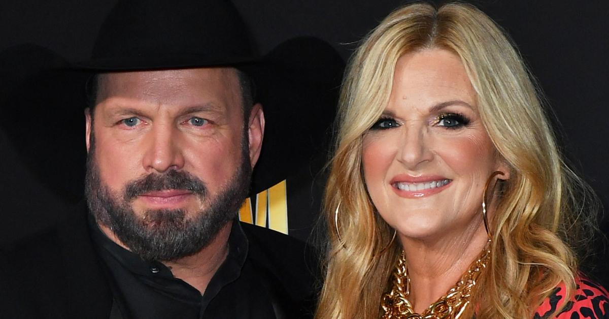 Garth Brooks and Trisha Yearwood at a red carpet event.