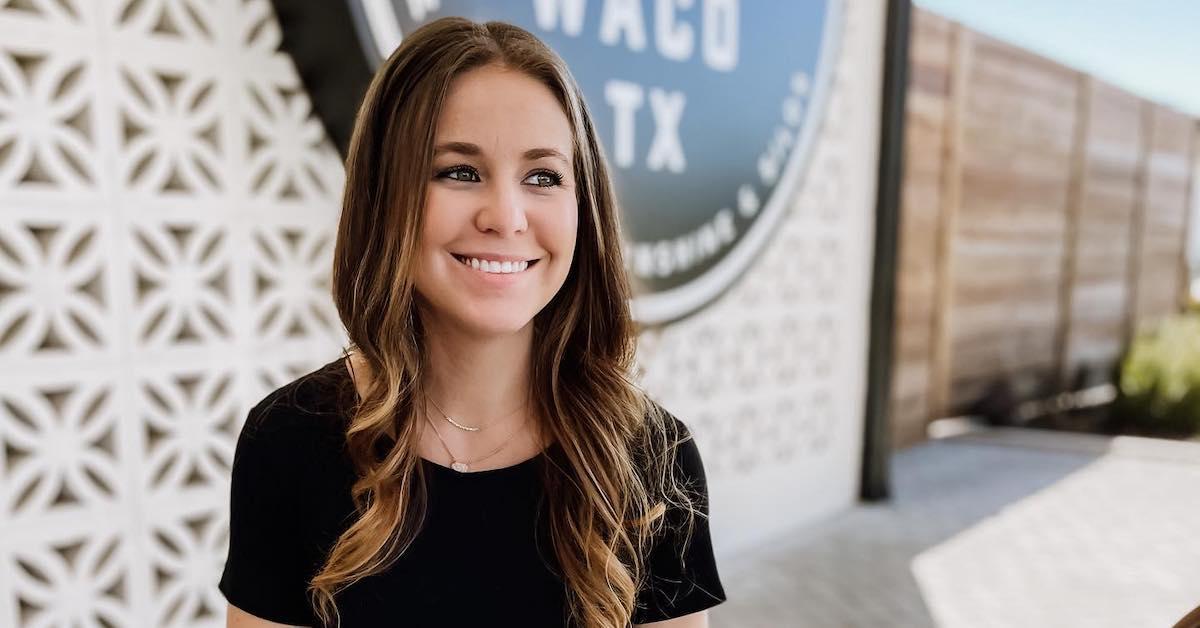 Jana Duggar smiling