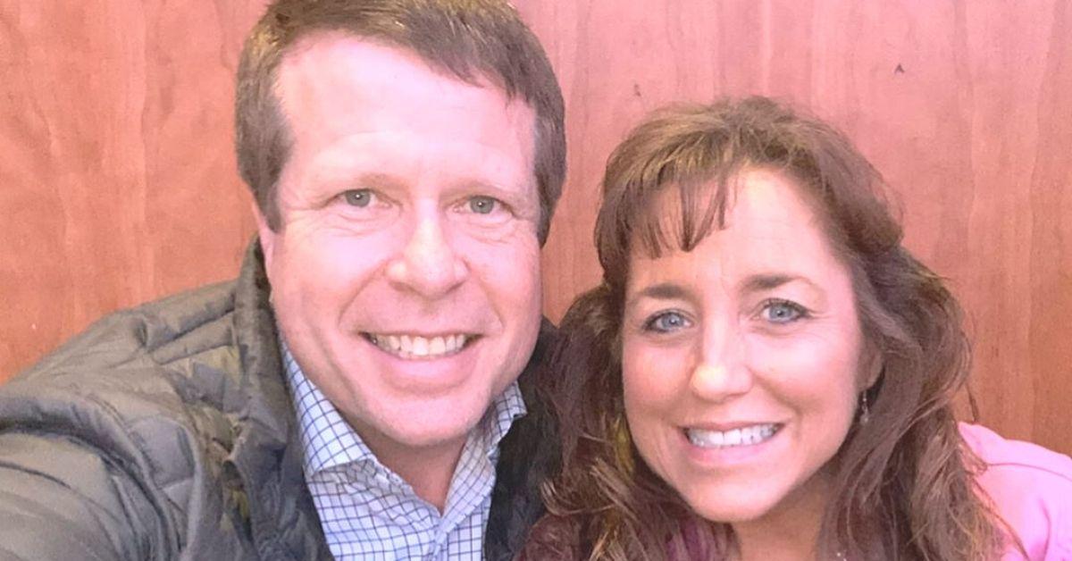 what does jim bob duggar do for a living