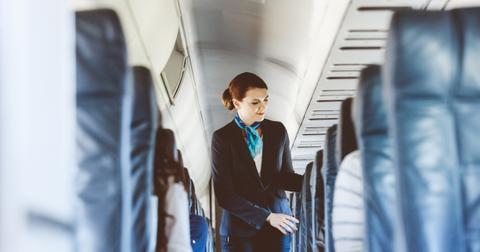women-stop-creepy-man-on-airplane-4-1553537869225.jpg
