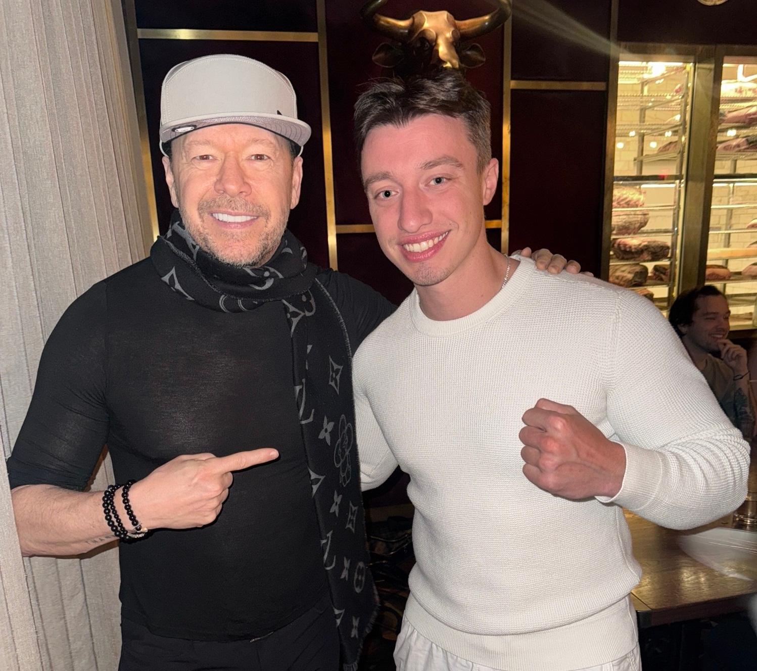 donnie wahlberg james dumoulin barrys prime circa las vegas