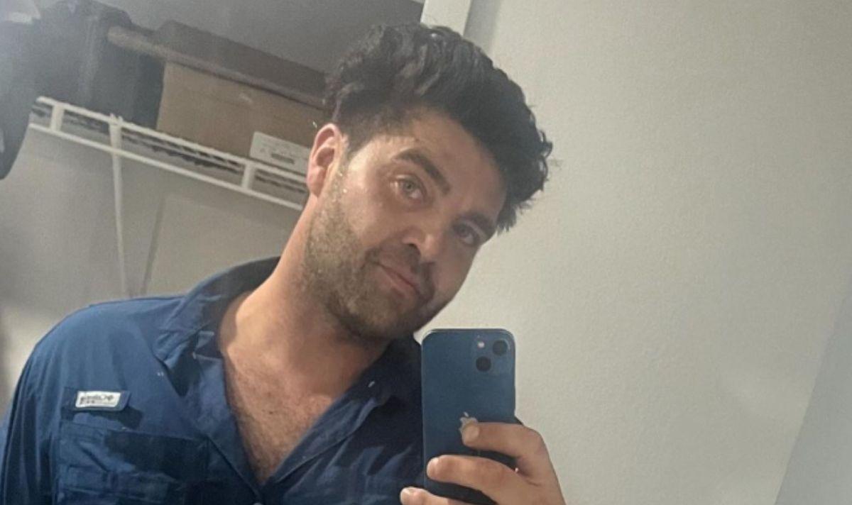 C.T. Tamburello poses for a mirror selfie