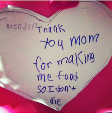 note that says "thank you mom for making me food so I don't die"