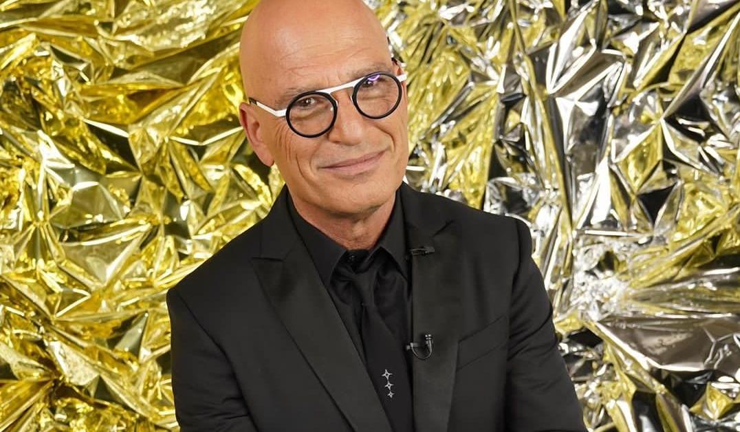 Was Howie Mandel Kidnapped Tiktok Conspiracy Theorists Think So