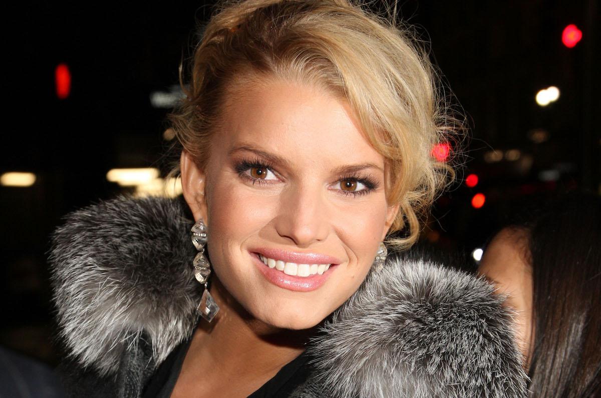 jessica simpson teeth