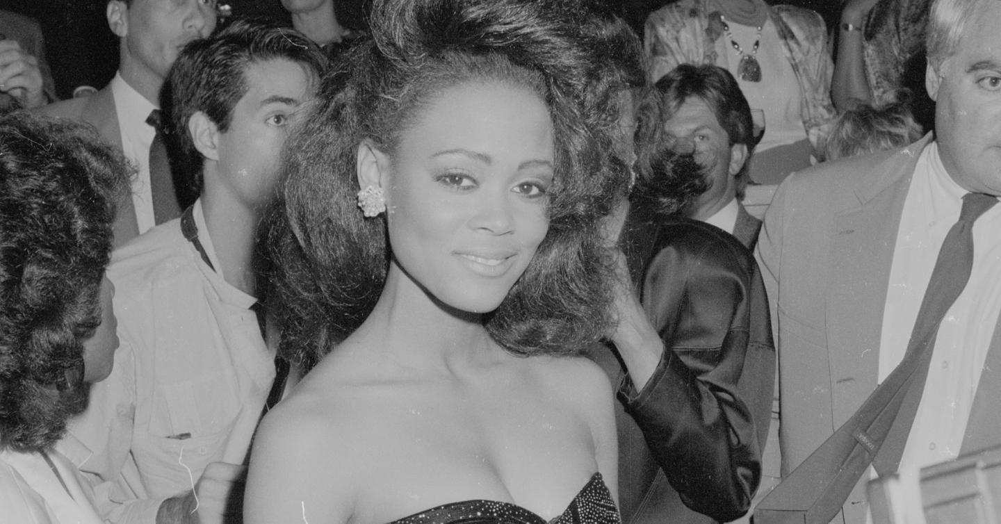 How Much Did Robin Givens Get From Mike Tyson?