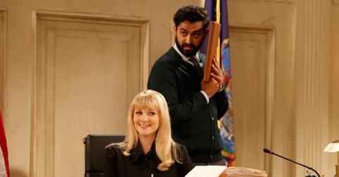 Melissa Rauch as Abby Stone, Kapil Talwalkar as Neil