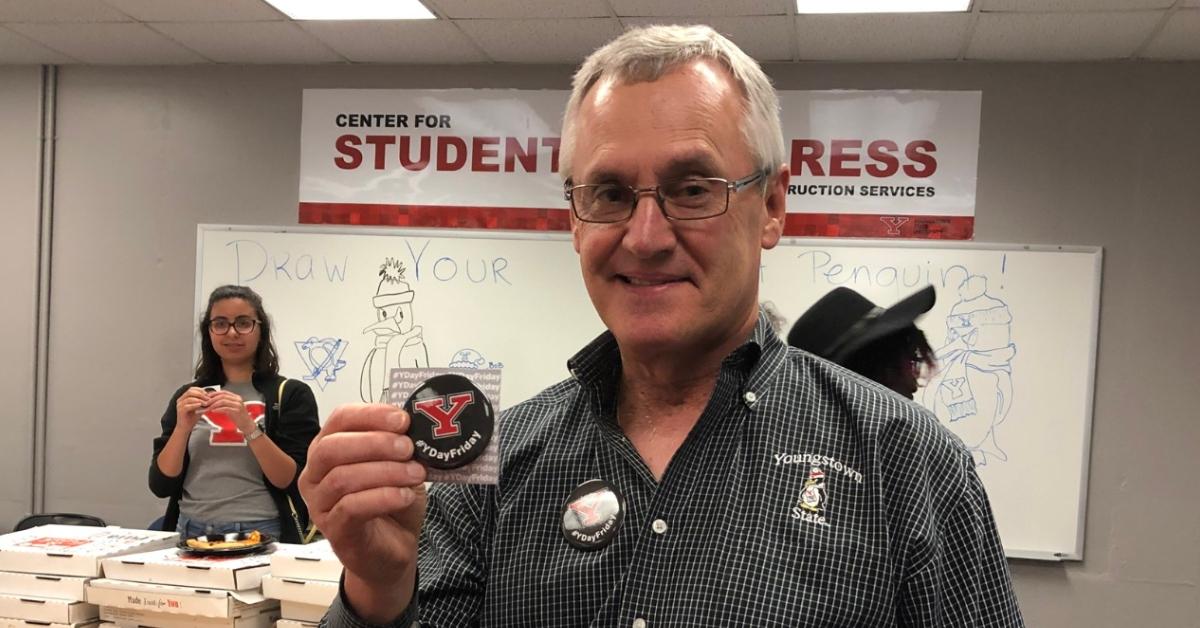 Jim Tressel helping to spread school spirit at YSU.