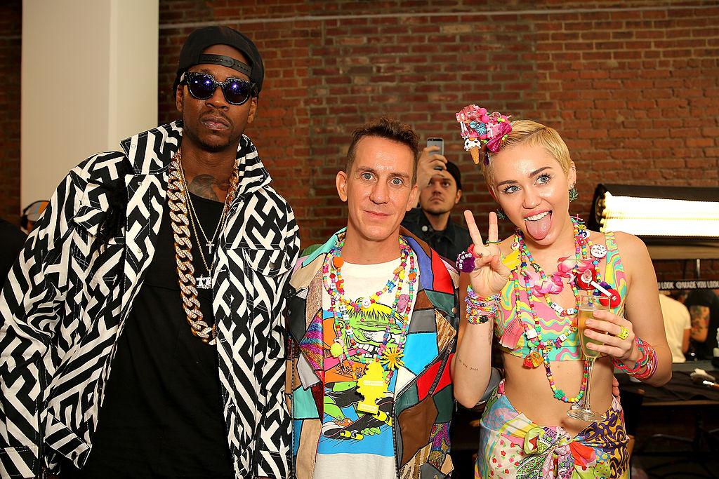 From Barbie To Bugs Bunny: After 10 Years Of Head-turning Designs, Jeremy  Scott Leaves Moschino