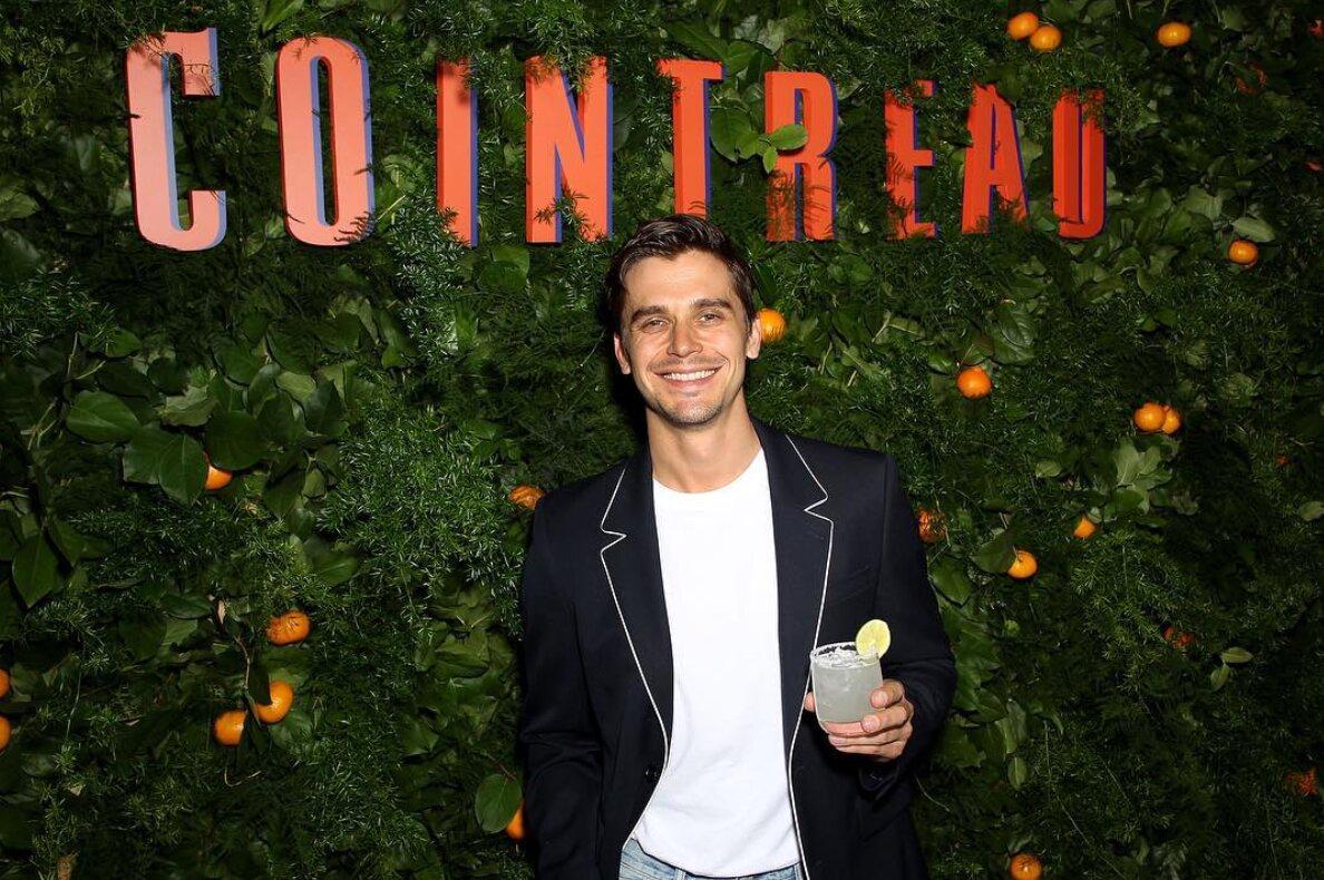 antoni porowski alcohol