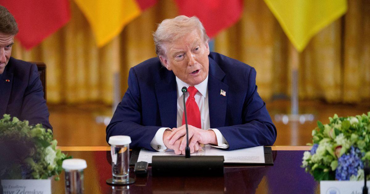 Donald Trump Forgets the Name of the Pacific Ocean on TV