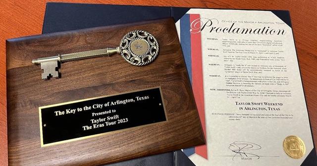 Taylor Swift received the "Key to the City" of Arlington, Texas