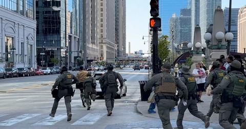 A Delivery Driver Used Evasion to Escape ICE in Chicago