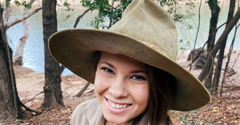 does bindi irwin have a degree