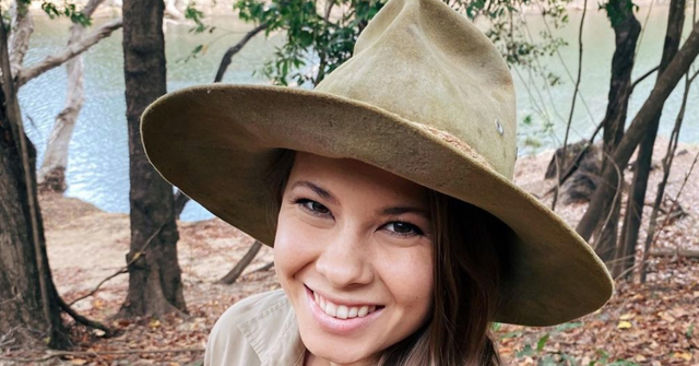 does bindi irwin have a degree
