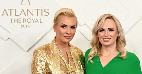 (L-R) Ramona Agruma and Rebel Wilson