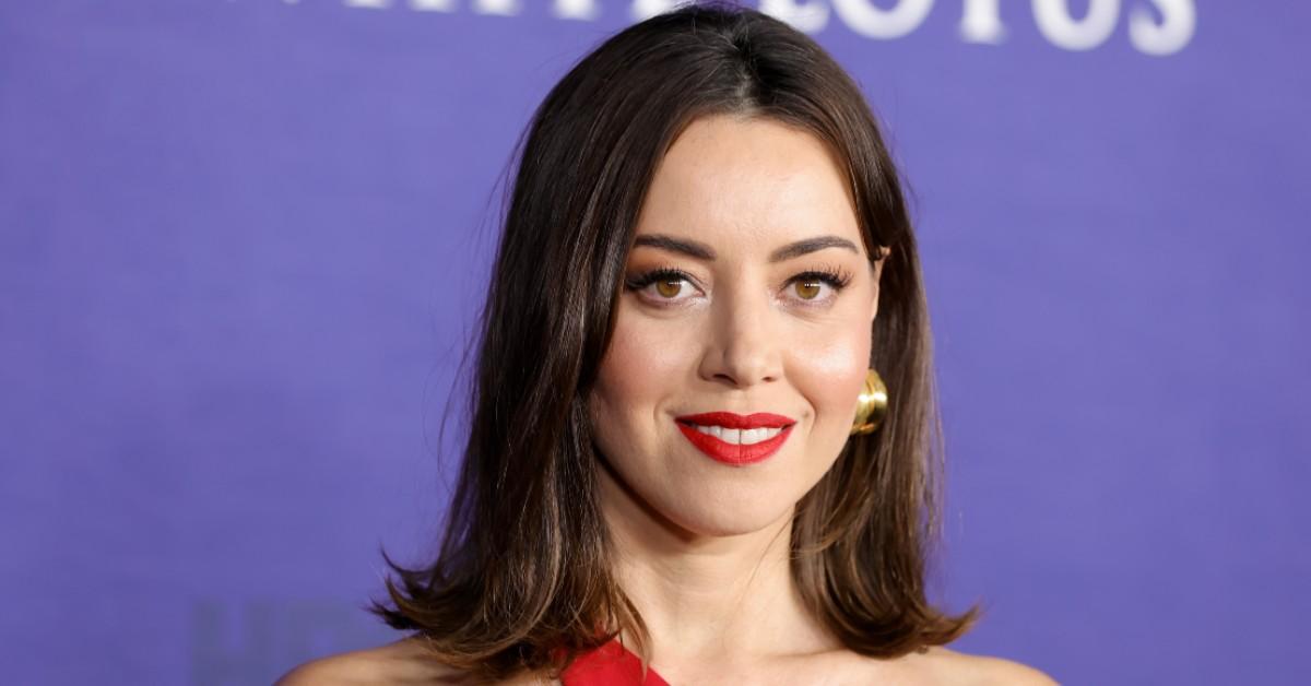 Aubrey Plaza Bio, Age, Career, Boyfriend, Net Worth, Family