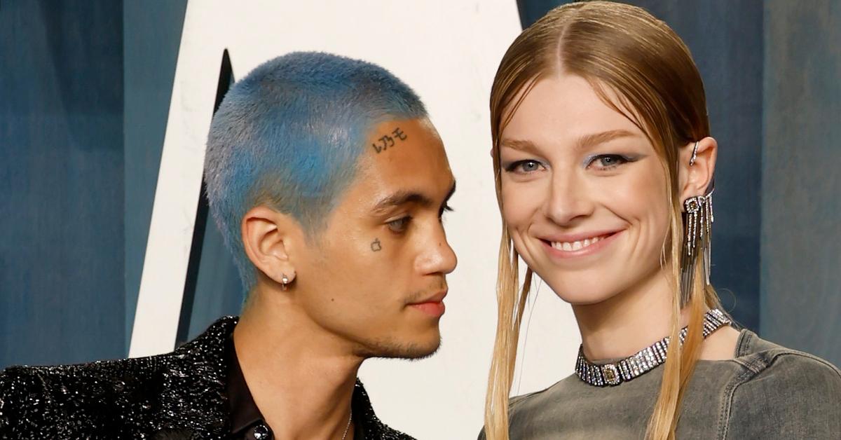 (l-r): Dominic Fike and Hunter Schafer at the 2022 Vanity Fair Oscars Party.