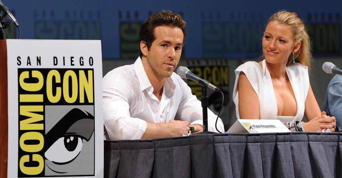 ctor Ryan Reynolds (L) and actress Blake Lively speak onstage at the "Green Lantern" panel discussion during Comic-Con 2010 at San Diego Convention Center on July 24, 2010 in San Diego, California. (Photo by Kevin Winter/Getty Images)